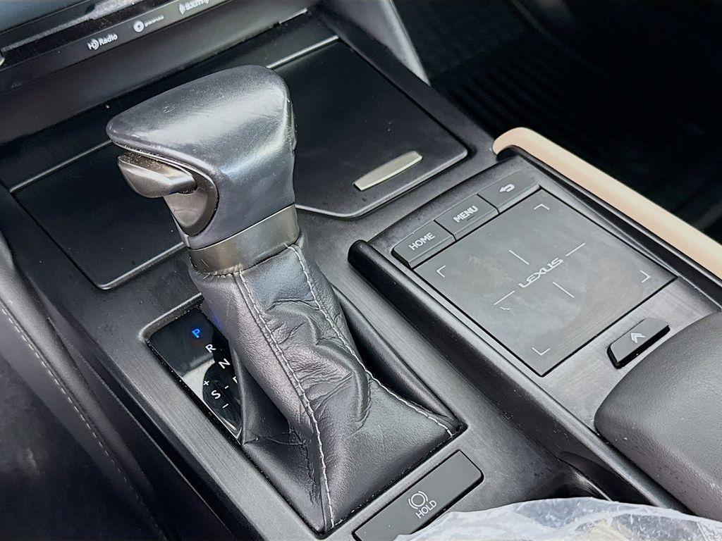 used 2020 Lexus ES 350 car, priced at $29,590