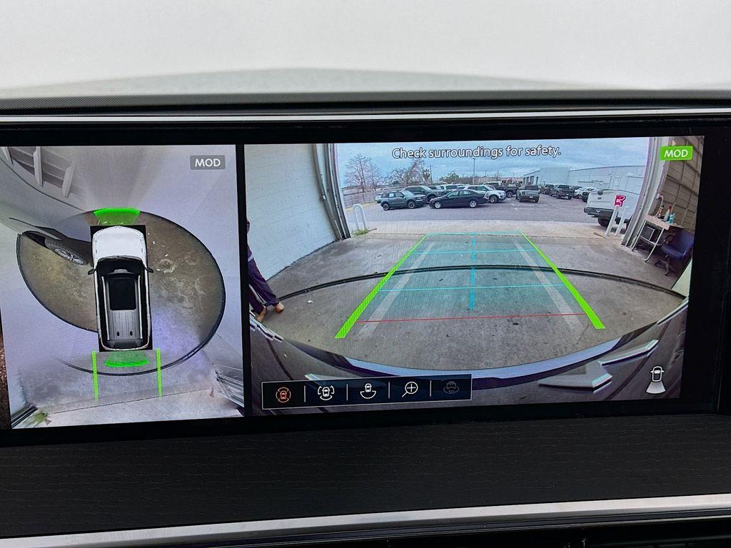 new 2025 INFINITI QX80 car, priced at $95,910