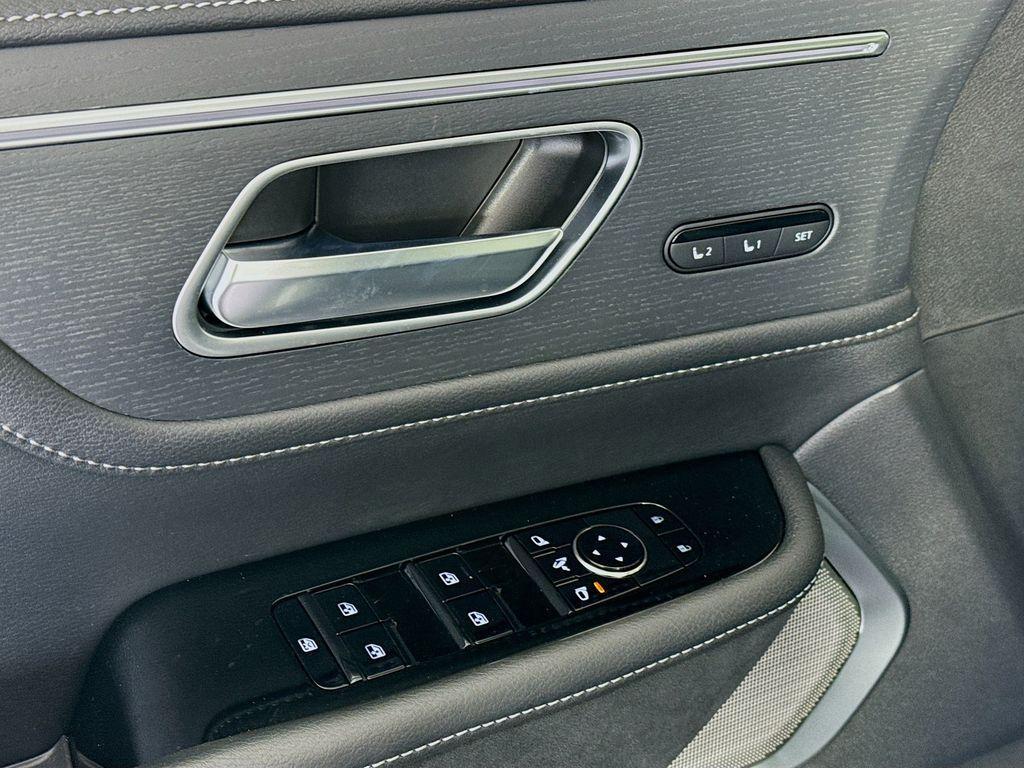 new 2025 INFINITI QX80 car, priced at $92,464