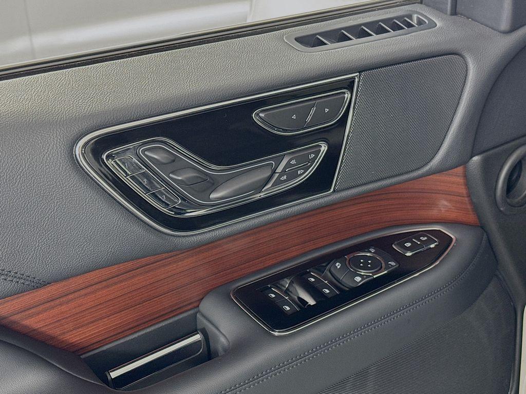 used 2023 Lincoln Navigator car, priced at $71,550