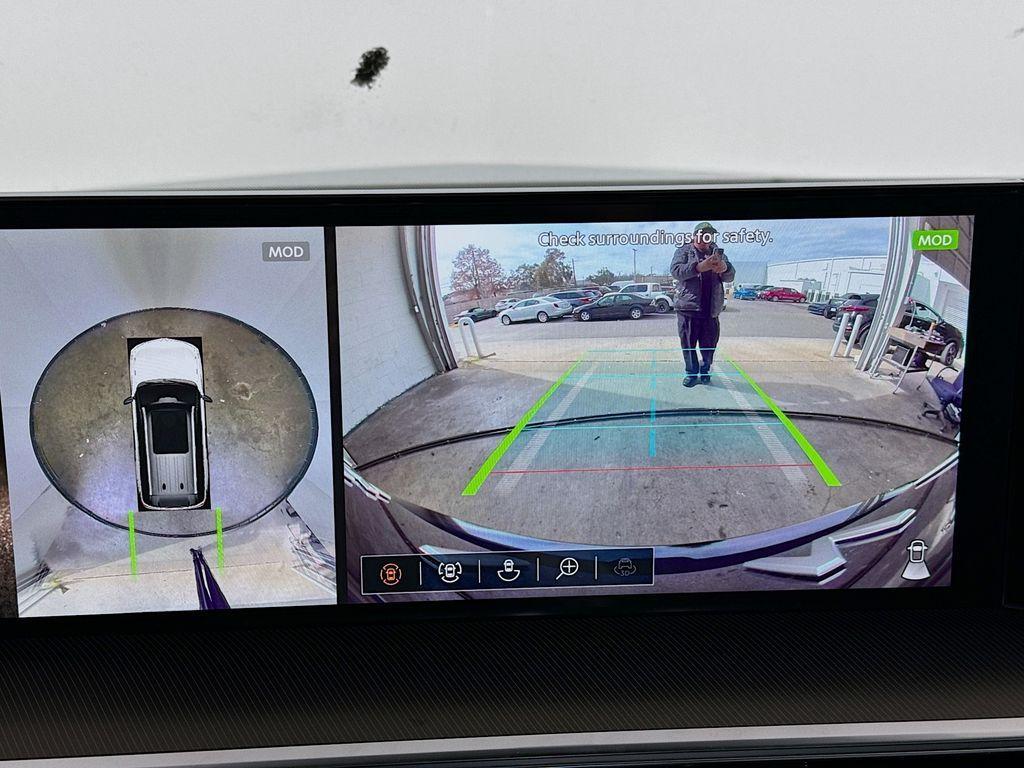new 2025 INFINITI QX80 car, priced at $83,523