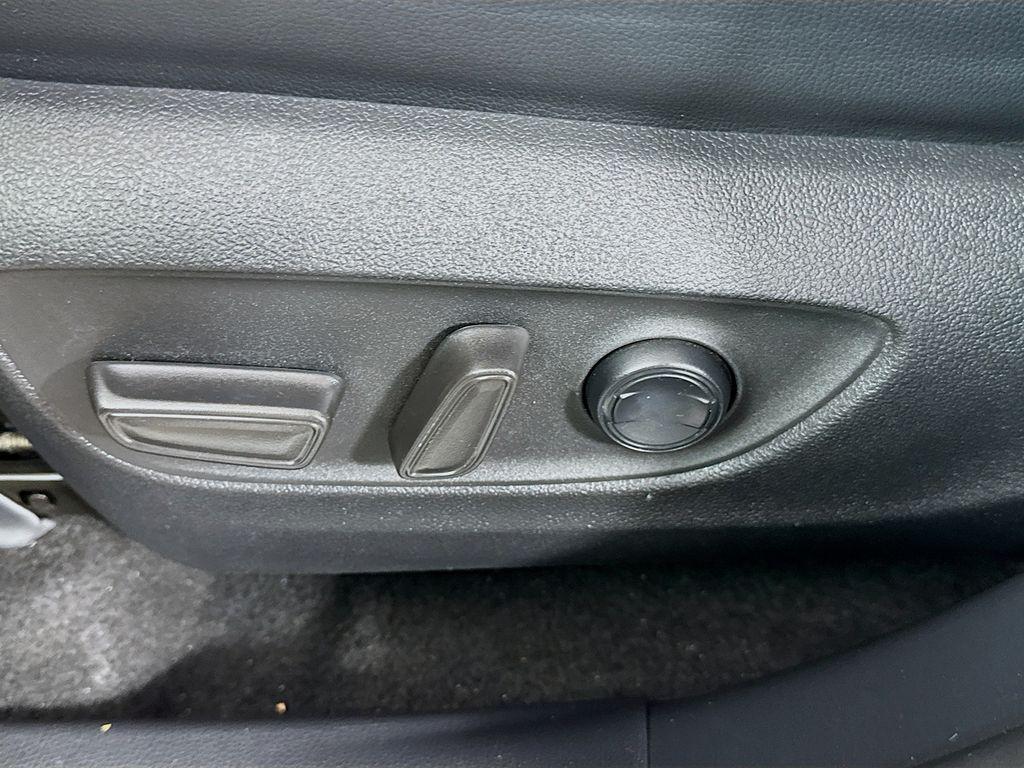 used 2021 Toyota Highlander car, priced at $29,437