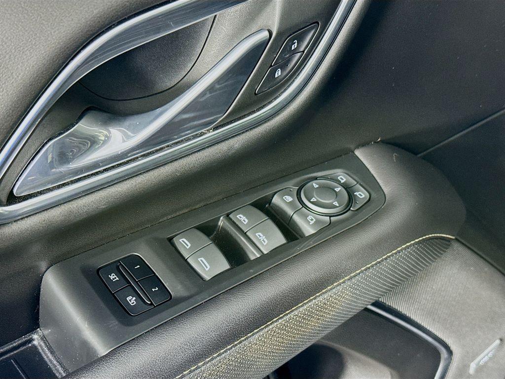 used 2021 GMC Yukon car, priced at $49,595