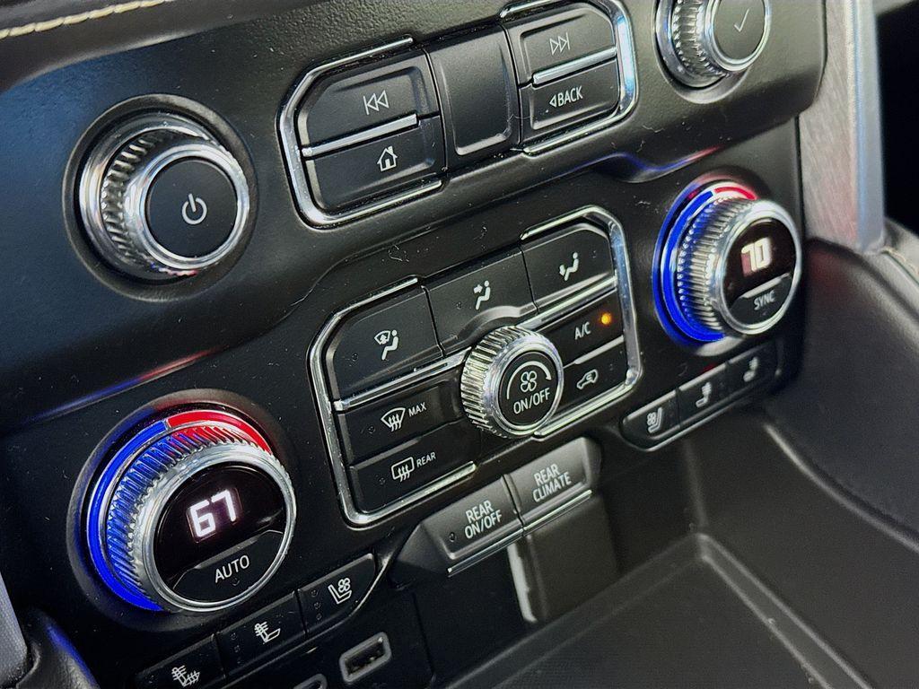 used 2021 GMC Yukon car, priced at $49,595