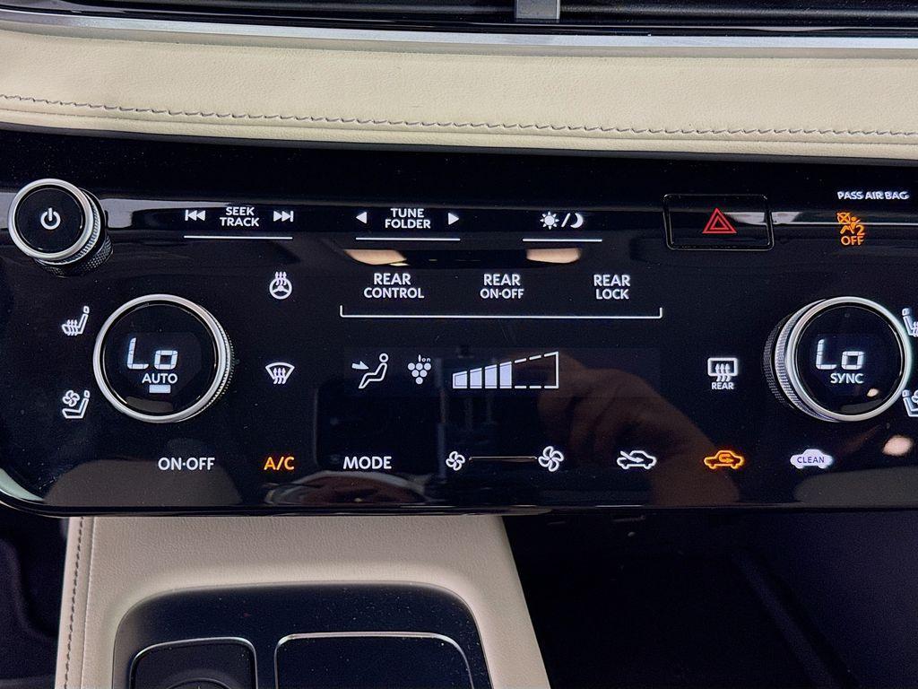 used 2025 INFINITI QX60 car, priced at $52,400