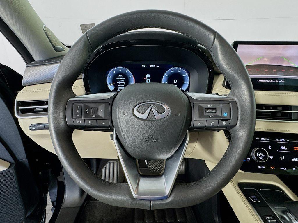 used 2025 INFINITI QX60 car, priced at $46,800