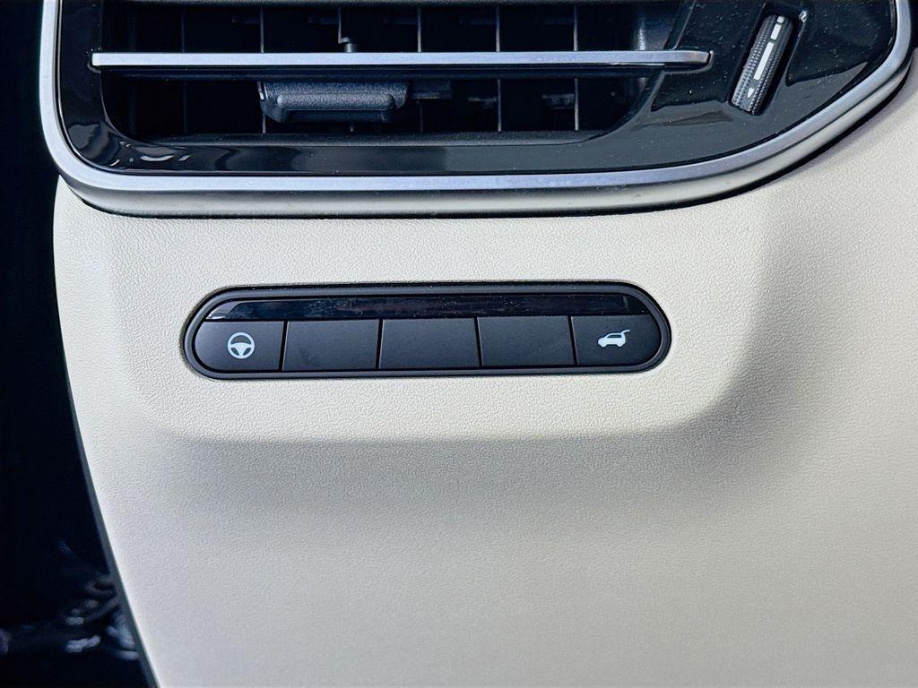 used 2025 INFINITI QX60 car, priced at $46,800