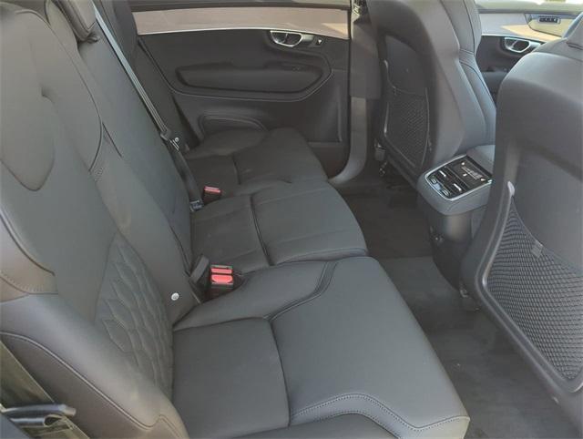 new 2025 Volvo XC90 car, priced at $69,155
