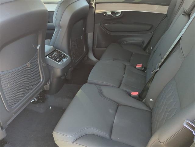 new 2025 Volvo XC90 car, priced at $69,155