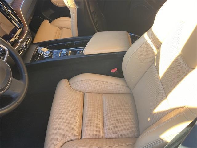 used 2023 Volvo XC60 car, priced at $32,999