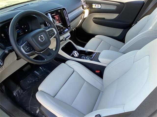 new 2025 Volvo XC40 car, priced at $48,315