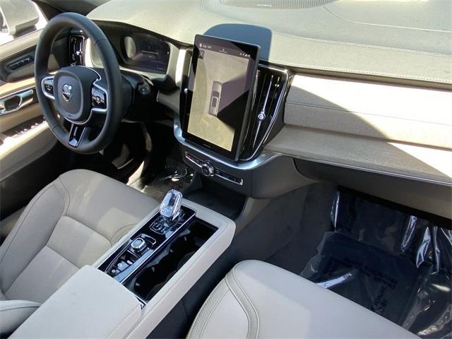 new 2025 Volvo XC90 Plug-In Hybrid car, priced at $78,805