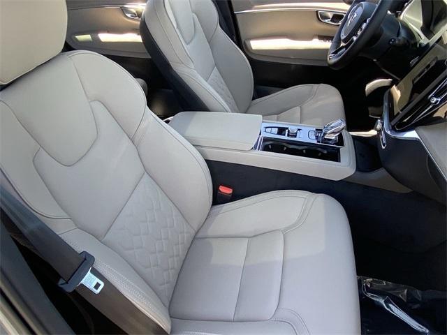 new 2025 Volvo XC90 Plug-In Hybrid car, priced at $78,805