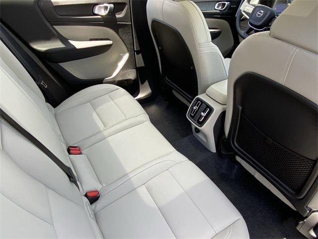 new 2025 Volvo XC40 car, priced at $51,465