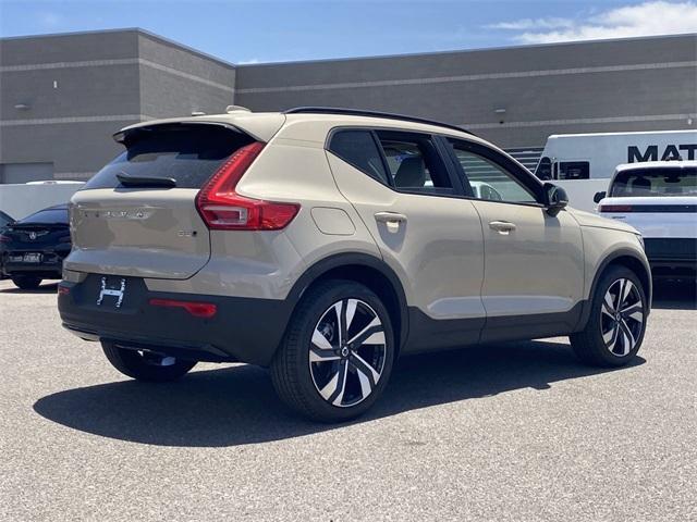 new 2025 Volvo XC40 car, priced at $51,465