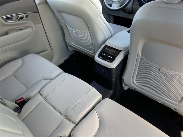new 2025 Volvo XC90 Plug-In Hybrid car, priced at $76,765