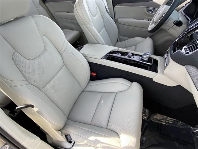 new 2025 Volvo XC90 car, priced at $72,655
