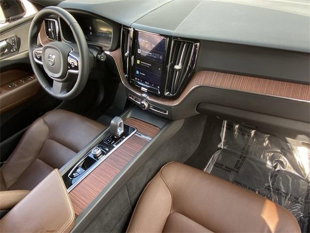 used 2023 Volvo XC60 Recharge Plug-In Hybrid car, priced at $35,999