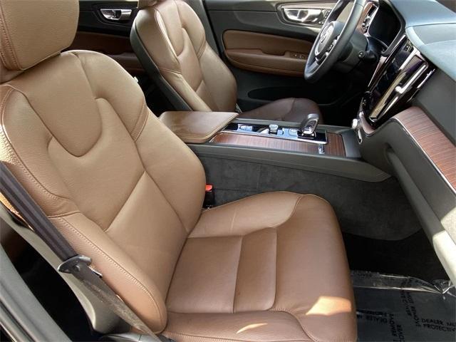 used 2023 Volvo XC60 Recharge Plug-In Hybrid car, priced at $35,999