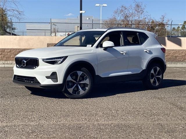 new 2025 Volvo XC40 car, priced at $46,035