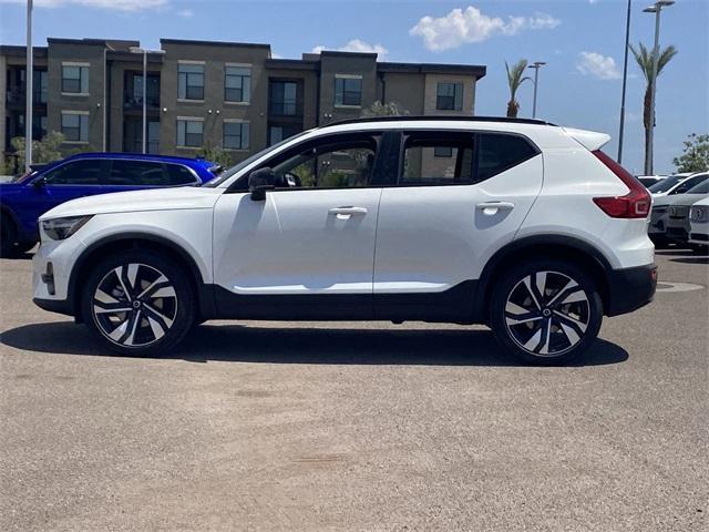 new 2025 Volvo XC40 car, priced at $49,575