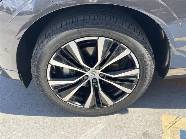 new 2025 Volvo XC60 car, priced at $55,340