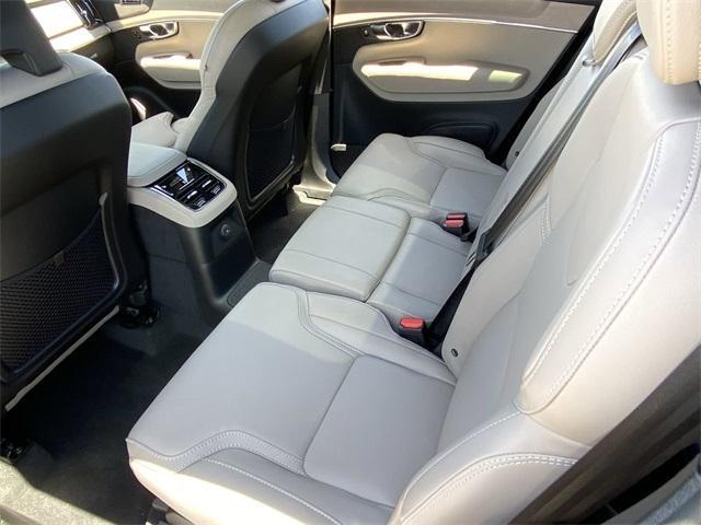 new 2025 Volvo XC90 Plug-In Hybrid car, priced at $82,405