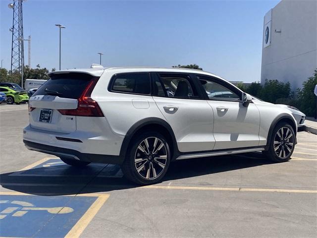 new 2025 Volvo V60 Cross Country car, priced at $60,020