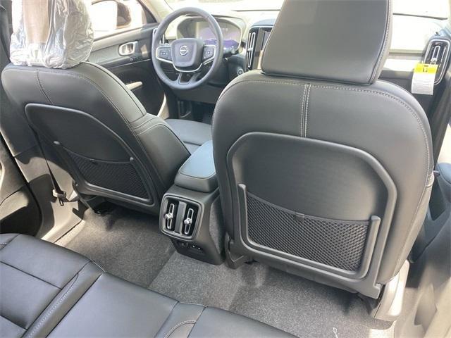 new 2025 Volvo XC40 car, priced at $46,795