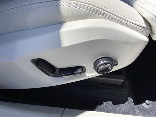 used 2022 Volvo XC60 car, priced at $35,999