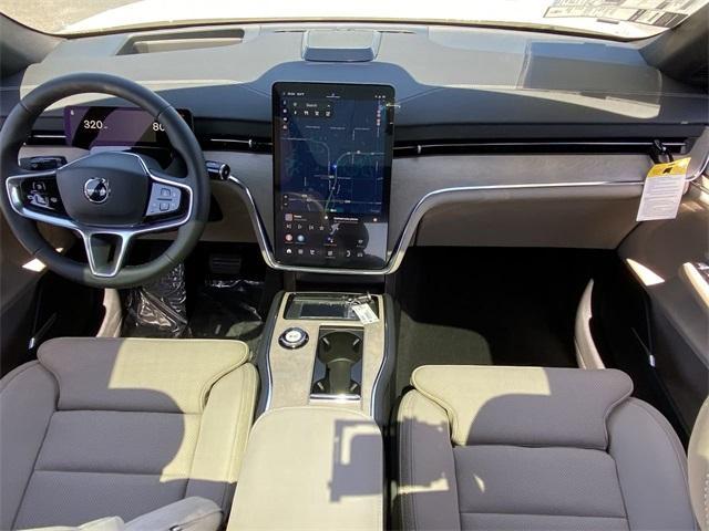 new 2025 Volvo EX90 car, priced at $87,640