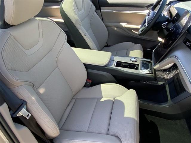 new 2025 Volvo EX90 car, priced at $87,640