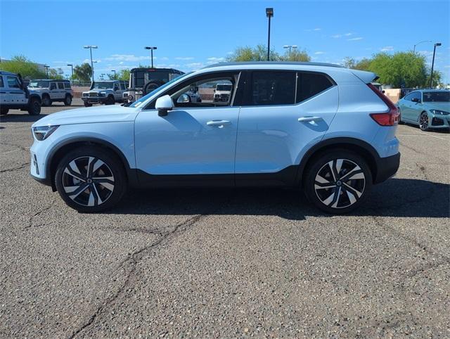 new 2025 Volvo XC40 car, priced at $52,460