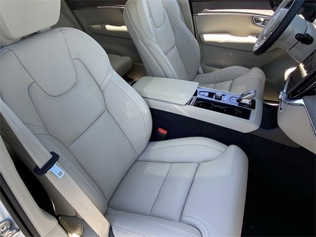 new 2025 Volvo XC90 Plug-In Hybrid car, priced at $82,405