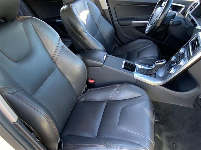 used 2018 Volvo V60 Cross Country car, priced at $16,550