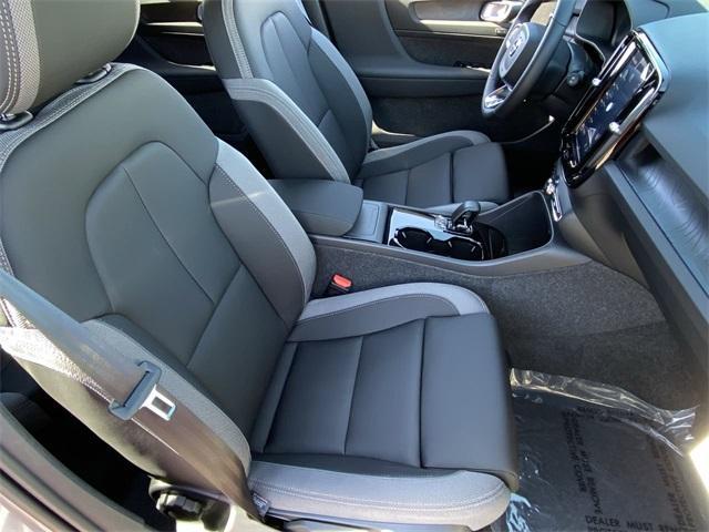 new 2025 Volvo EX40 car, priced at $54,795