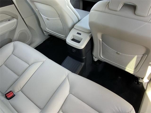new 2025 Volvo XC60 Plug-In Hybrid car, priced at $66,235