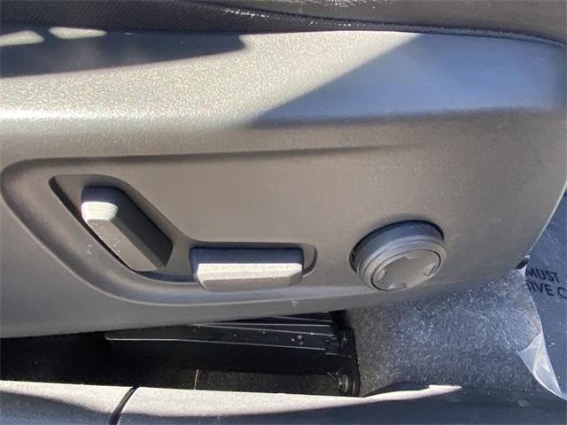 used 2022 Volvo XC40 car, priced at $28,999