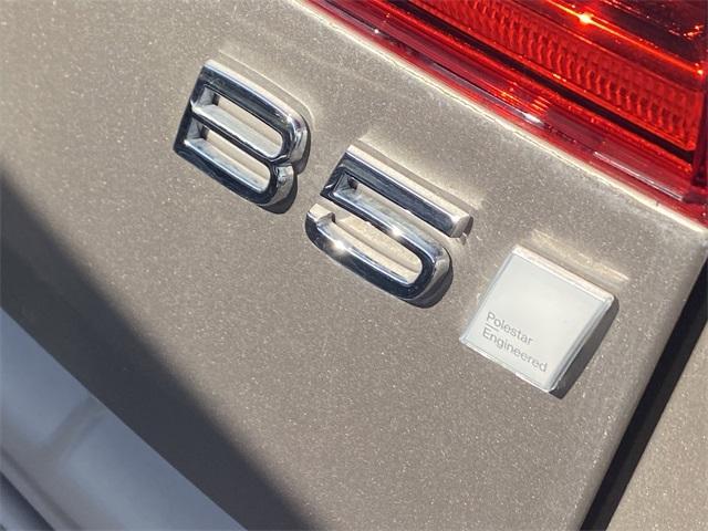used 2023 Volvo XC60 car