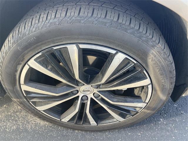 used 2023 Volvo XC60 car