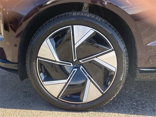 used 2025 Volvo EX90 car, priced at $69,999