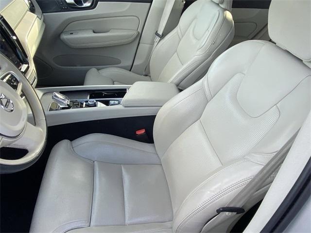 used 2022 Volvo XC60 car, priced at $31,999