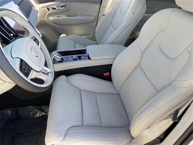 new 2025 Volvo XC90 car, priced at $73,215