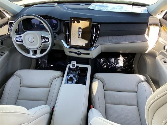 new 2025 Volvo XC90 car, priced at $73,215
