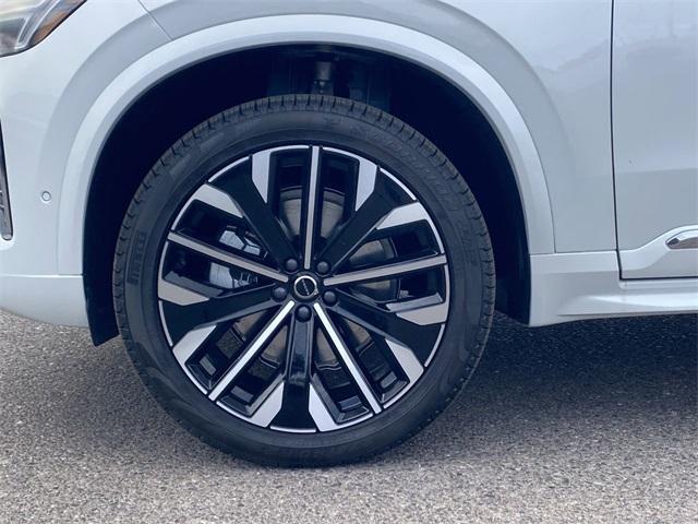 new 2025 Volvo XC90 car, priced at $73,145