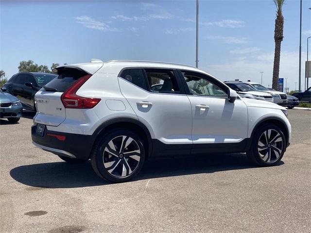 new 2025 Volvo XC40 car, priced at $50,825