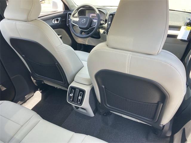 new 2025 Volvo XC40 car, priced at $50,825