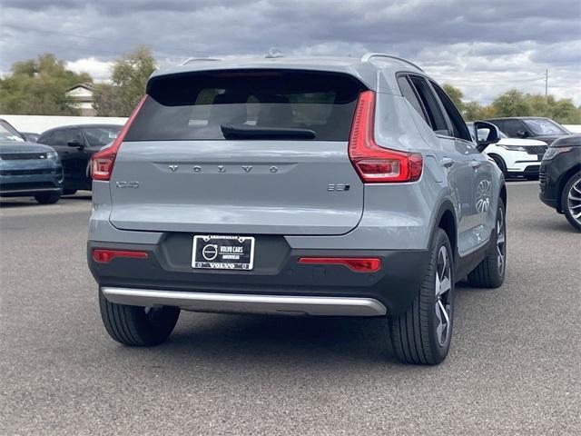 new 2025 Volvo XC40 car, priced at $46,035
