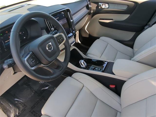 new 2025 Volvo XC40 car, priced at $48,335