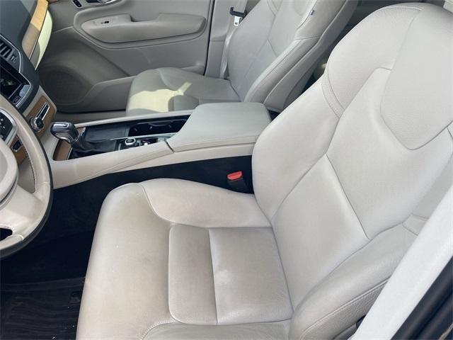 used 2021 Volvo XC90 car, priced at $31,999